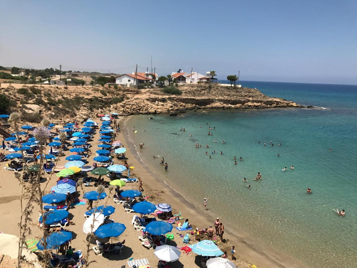 Seaside Luxury Villa Paralimni Exterior photo