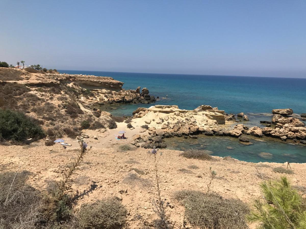 Seaside Luxury Villa Paralimni Exterior photo