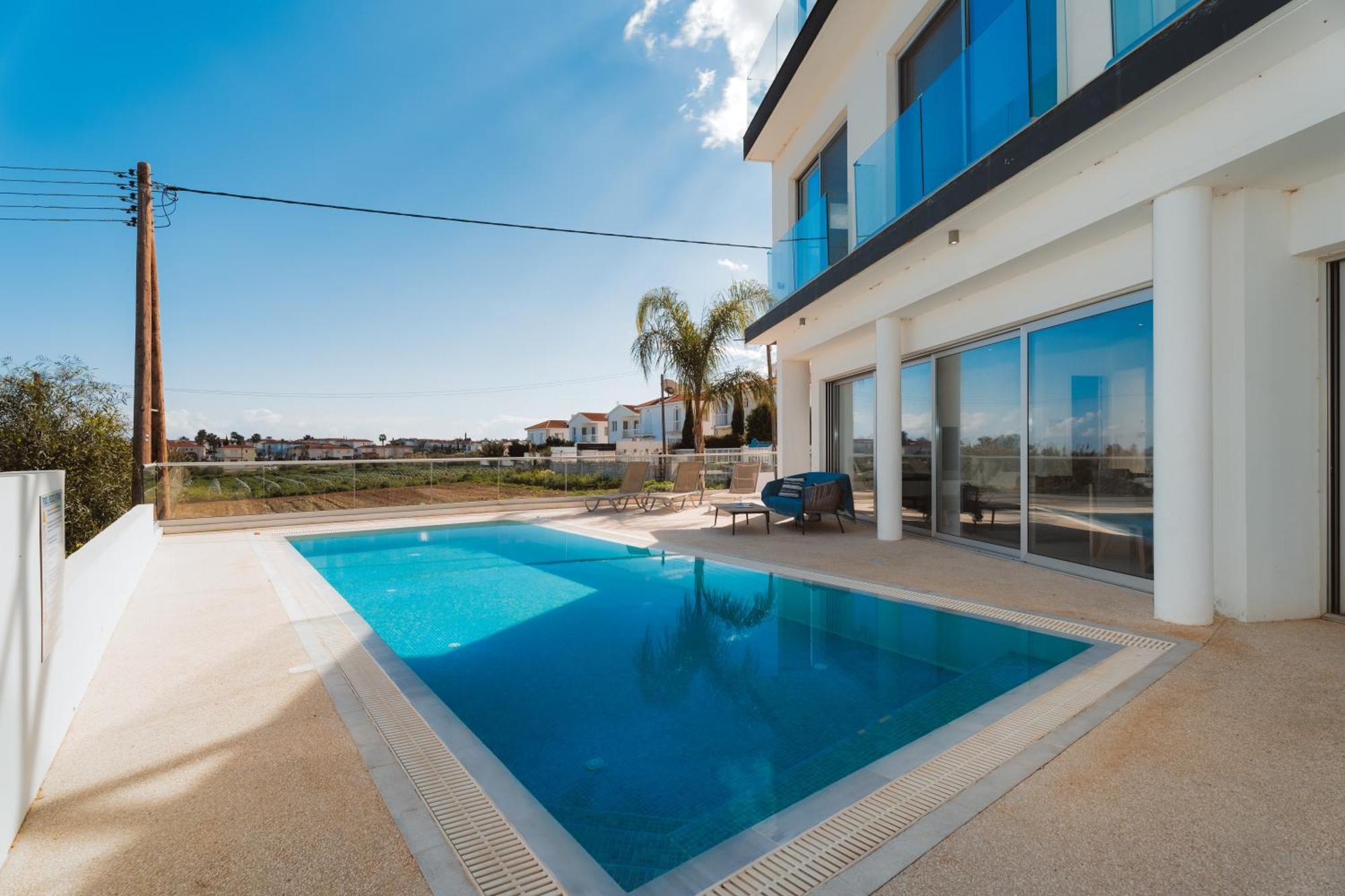 Seaside Luxury Villa Paralimni Exterior photo