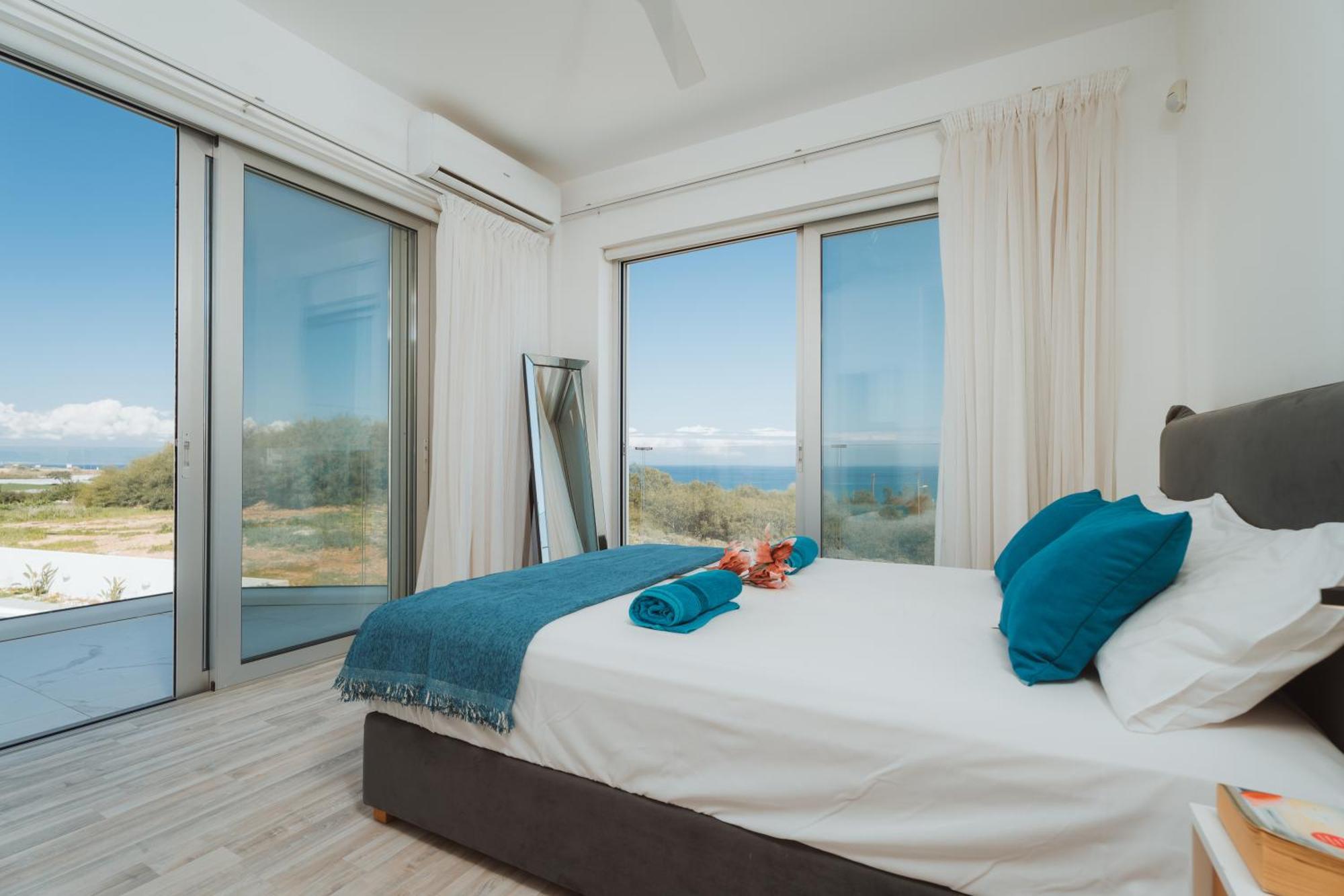Seaside Luxury Villa Paralimni Exterior photo