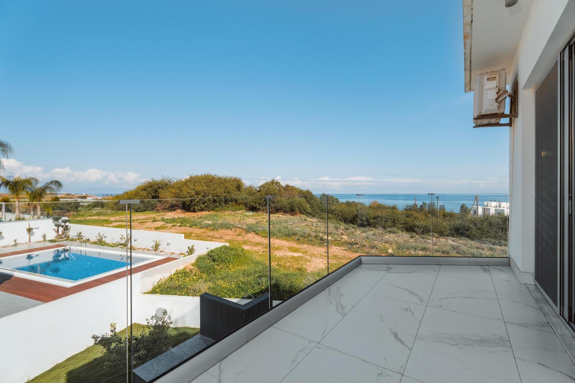 Seaside Luxury Villa Paralimni Exterior photo